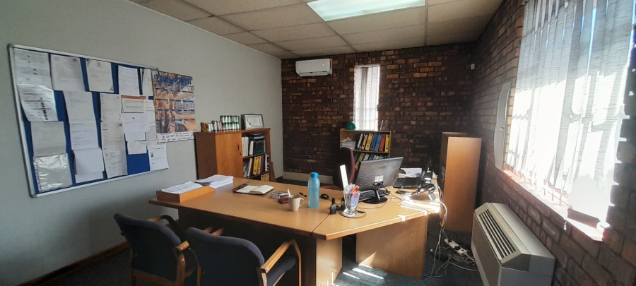 To Let Commercial Property for Rent in Kyalami Gauteng