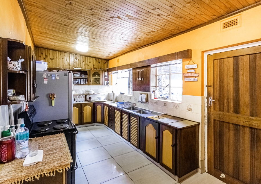 5 Bedroom Property for Sale in Florida Gauteng