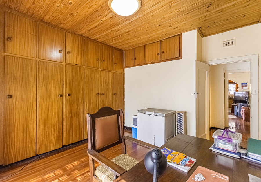 5 Bedroom Property for Sale in Florida Gauteng