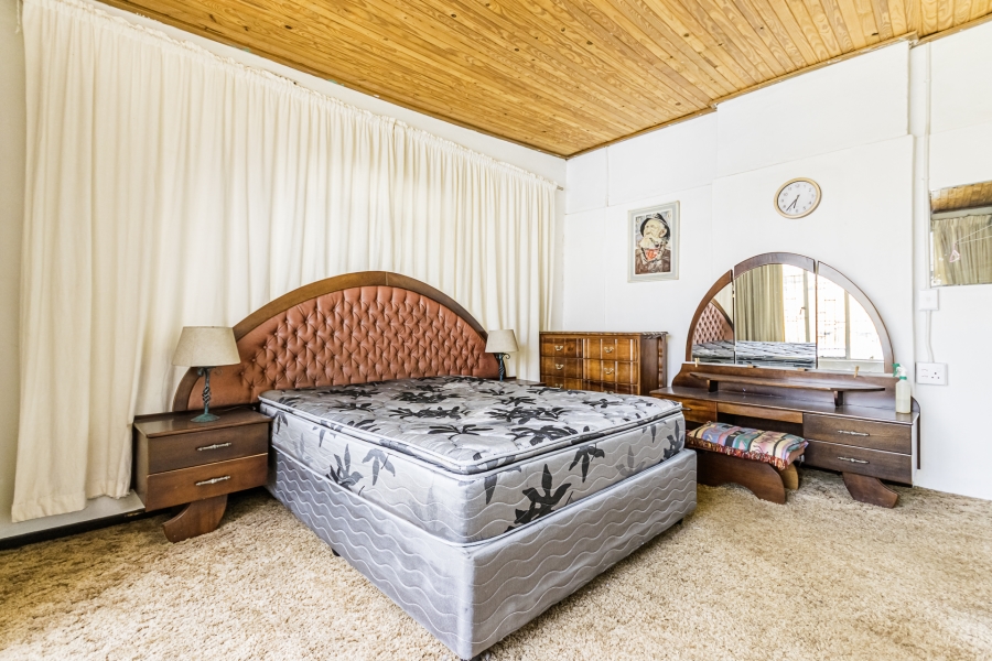5 Bedroom Property for Sale in Florida Gauteng
