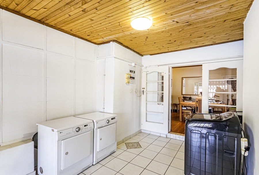 5 Bedroom Property for Sale in Florida Gauteng