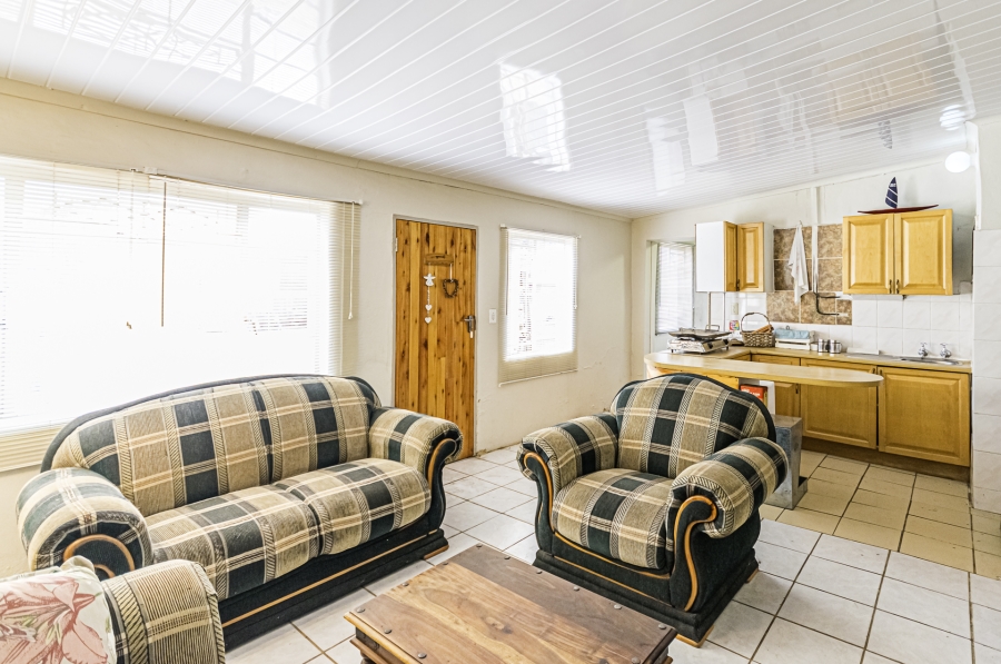 5 Bedroom Property for Sale in Florida Gauteng