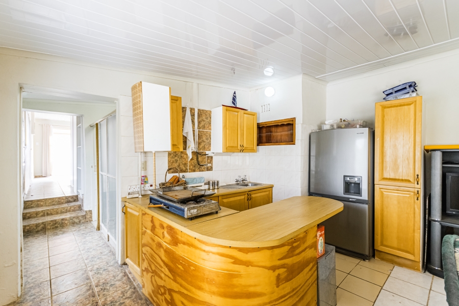 5 Bedroom Property for Sale in Florida Gauteng