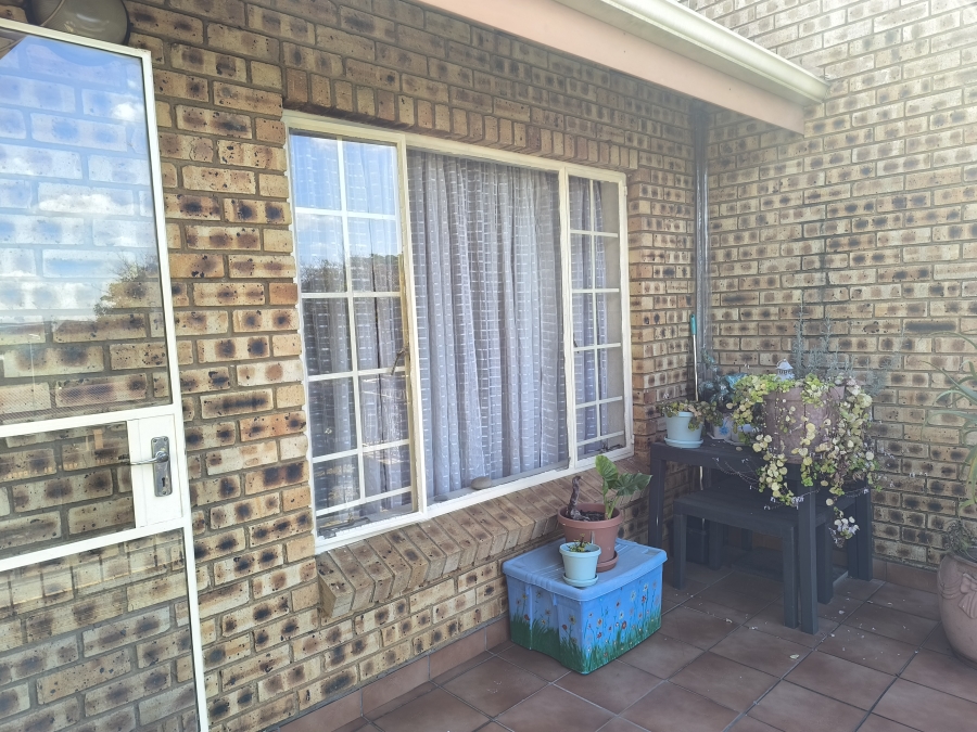 2 Bedroom Property for Sale in Elandspark Gauteng