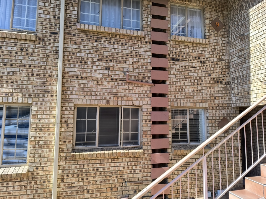 2 Bedroom Property for Sale in Elandspark Gauteng