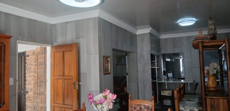 3 Bedroom Property for Sale in Mountain View Gauteng