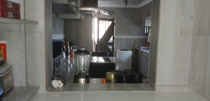 3 Bedroom Property for Sale in Mountain View Gauteng