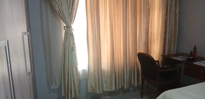 3 Bedroom Property for Sale in Mountain View Gauteng