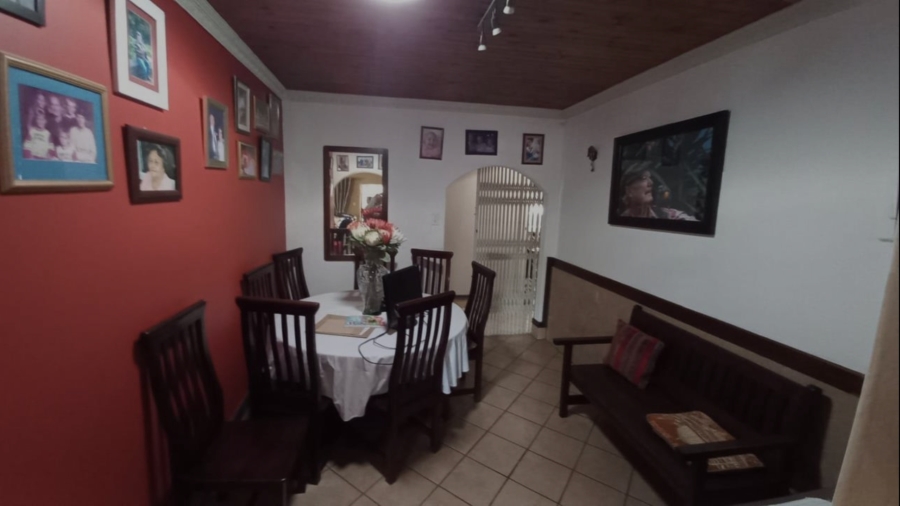 3 Bedroom Property for Sale in Mountain View Gauteng