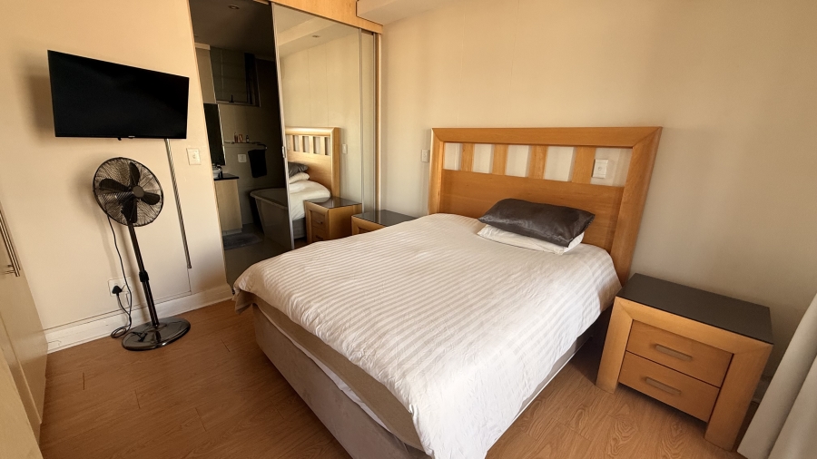 To Let 1 Bedroom Property for Rent in Sandown Gauteng