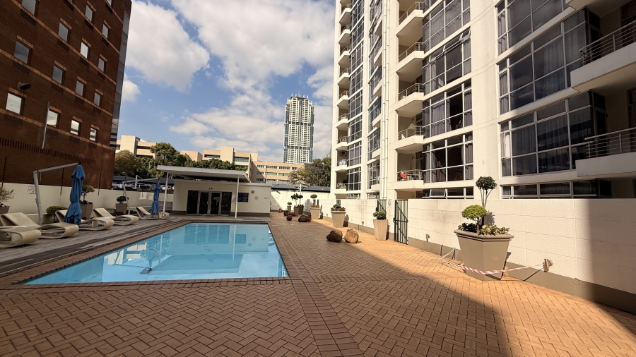 To Let 1 Bedroom Property for Rent in Sandown Gauteng