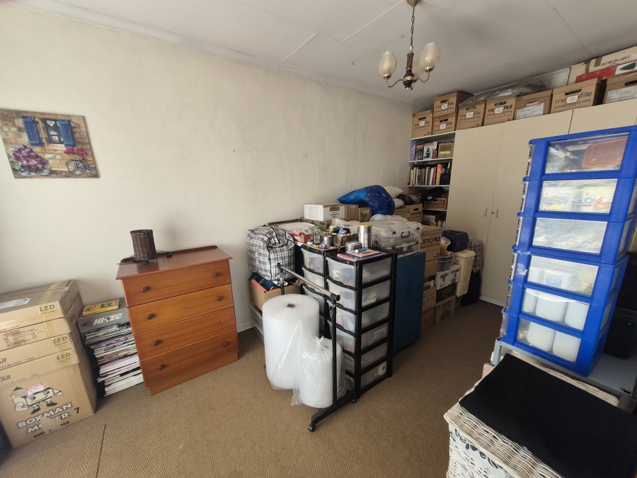 4 Bedroom Property for Sale in Brackenhurst Gauteng