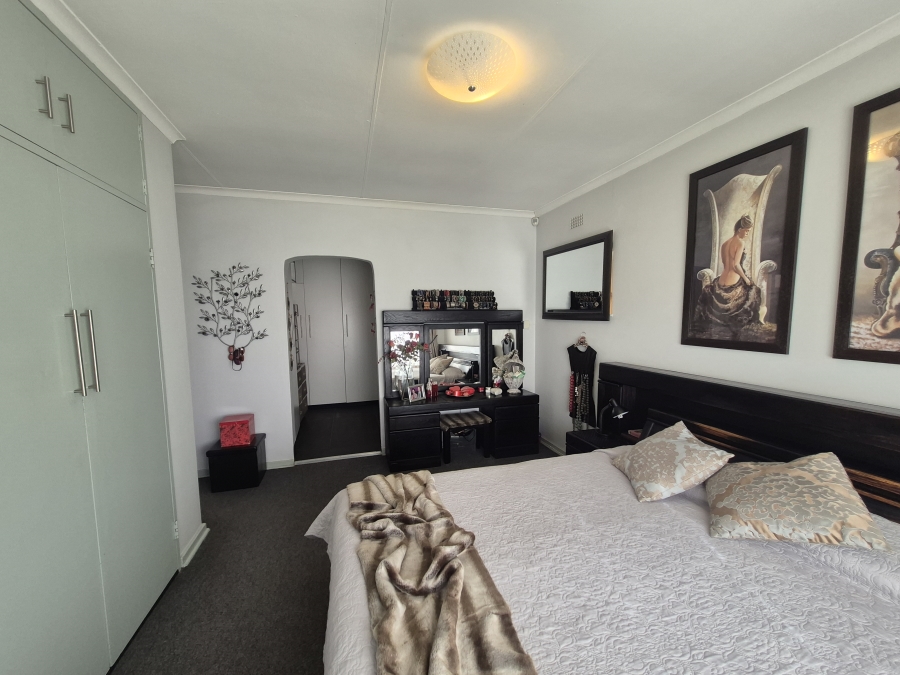 4 Bedroom Property for Sale in Brackenhurst Gauteng