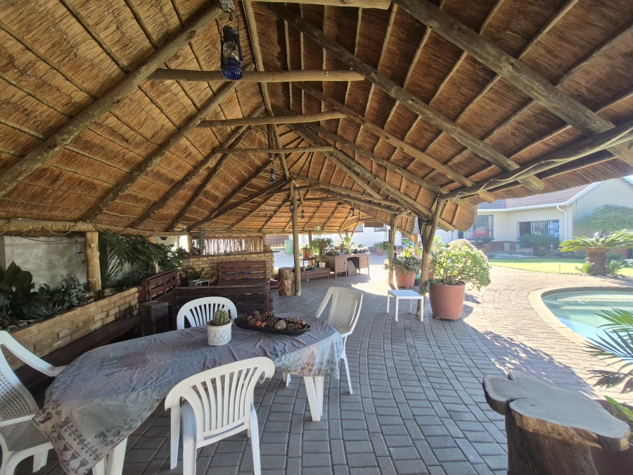 4 Bedroom Property for Sale in Brackenhurst Gauteng