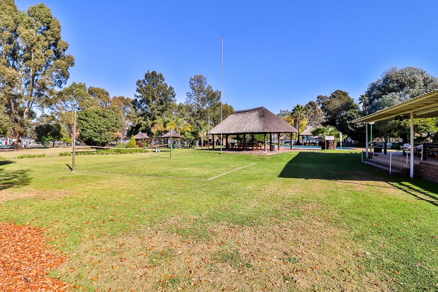4 Bedroom Property for Sale in Vaal Marina Gauteng