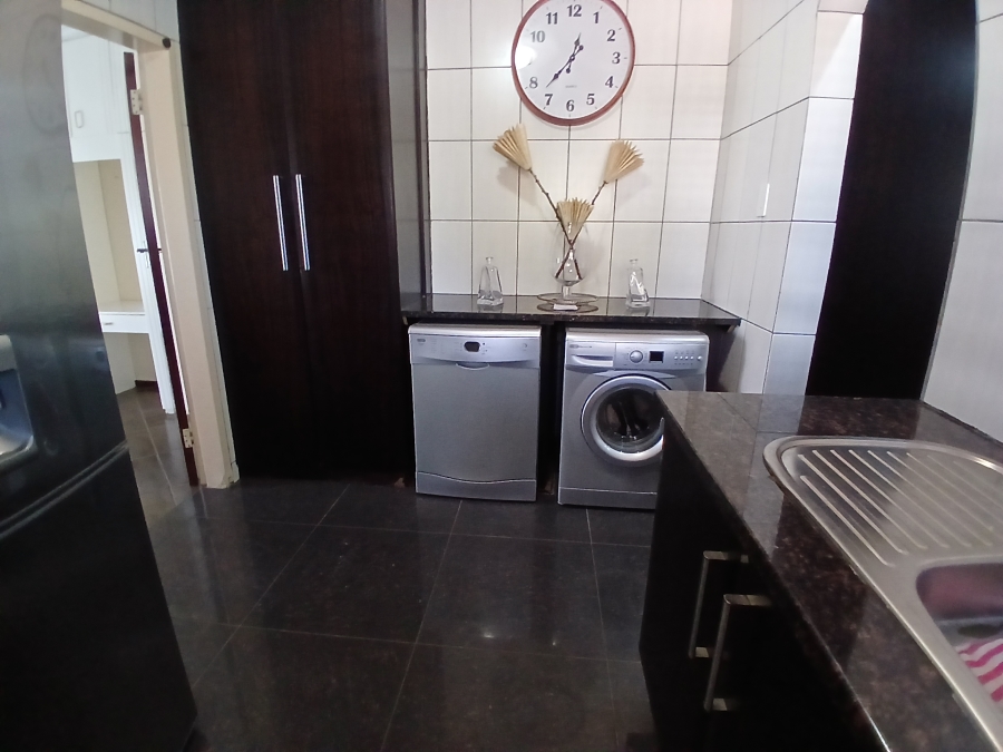 3 Bedroom Property for Sale in Dunnottar Gauteng