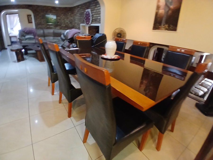 3 Bedroom Property for Sale in Dunnottar Gauteng
