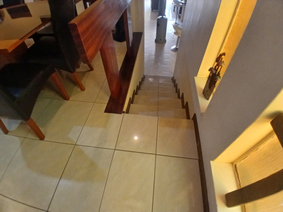 3 Bedroom Property for Sale in Dunnottar Gauteng