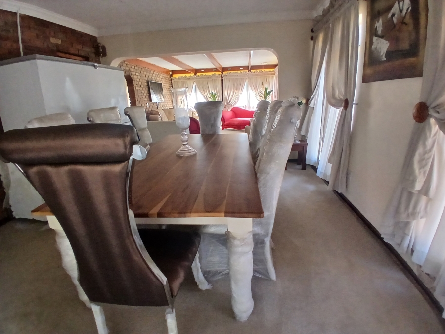 3 Bedroom Property for Sale in Dunnottar Gauteng
