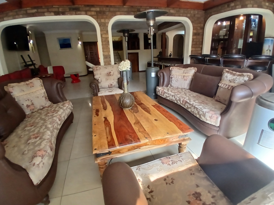 3 Bedroom Property for Sale in Dunnottar Gauteng