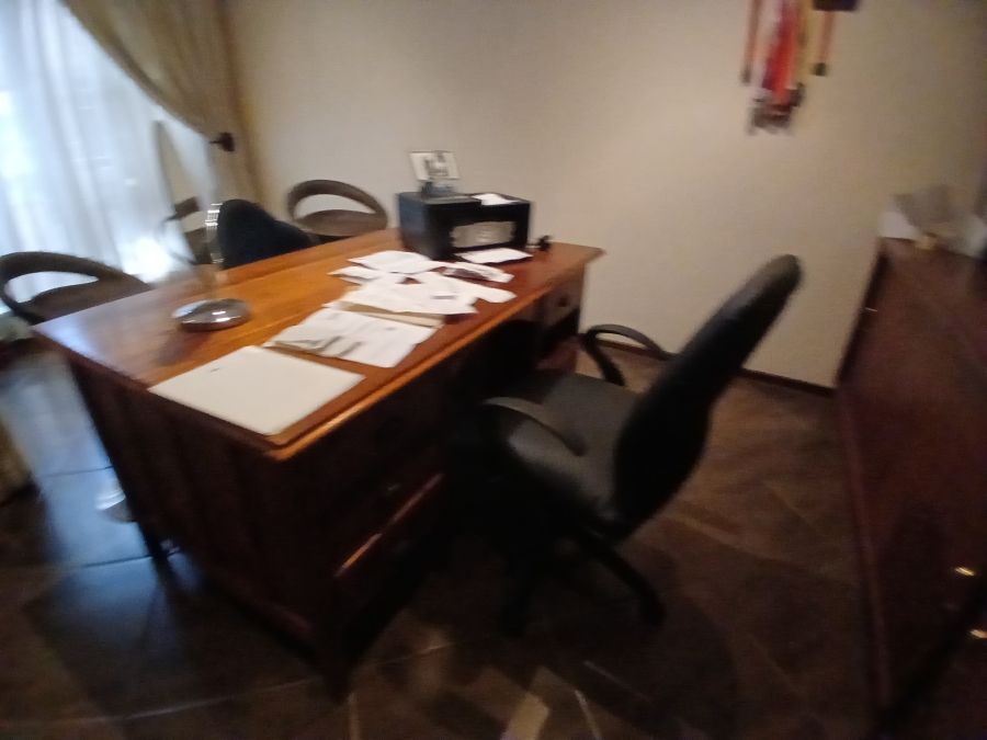3 Bedroom Property for Sale in Dunnottar Gauteng