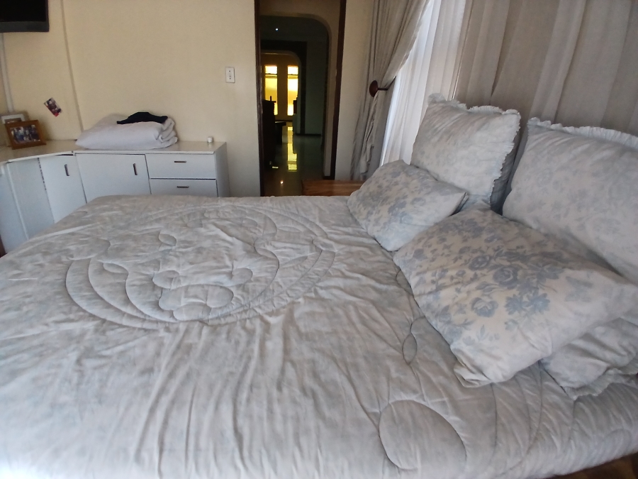 3 Bedroom Property for Sale in Dunnottar Gauteng