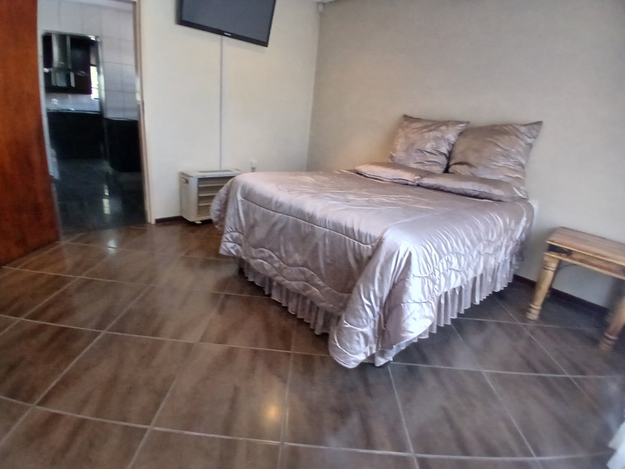3 Bedroom Property for Sale in Dunnottar Gauteng