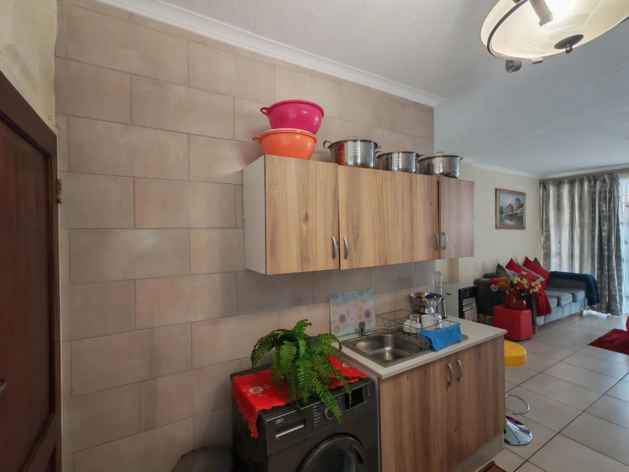 2 Bedroom Property for Sale in New Redruth Gauteng