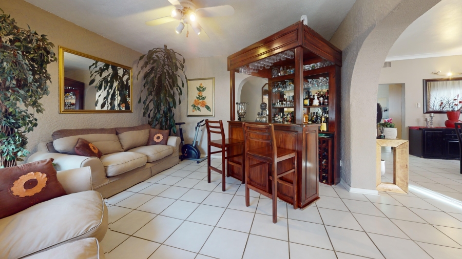 4 Bedroom Property for Sale in Dawnview Gauteng