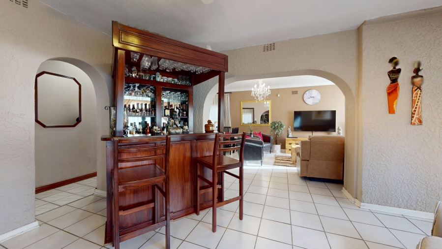 4 Bedroom Property for Sale in Dawnview Gauteng