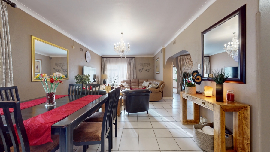 4 Bedroom Property for Sale in Dawnview Gauteng