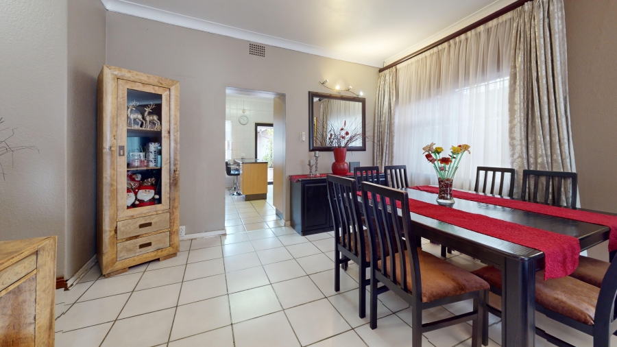 4 Bedroom Property for Sale in Dawnview Gauteng