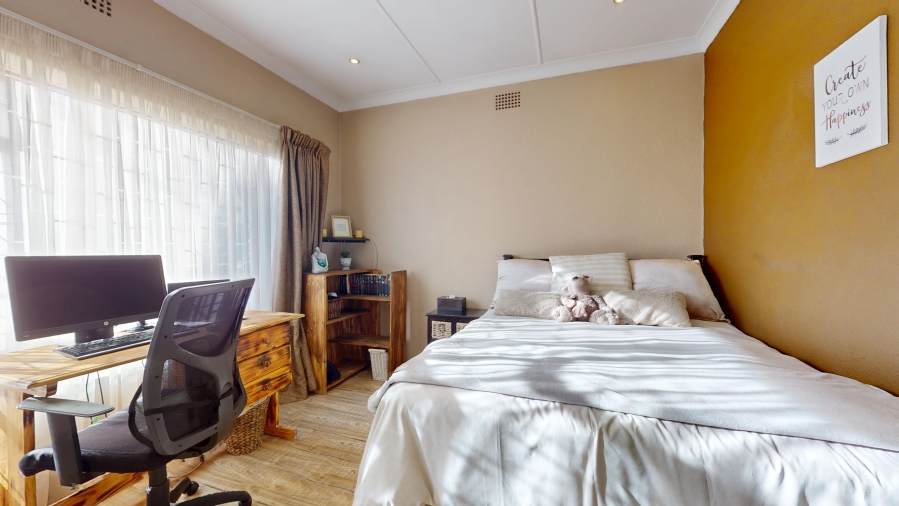 4 Bedroom Property for Sale in Dawnview Gauteng