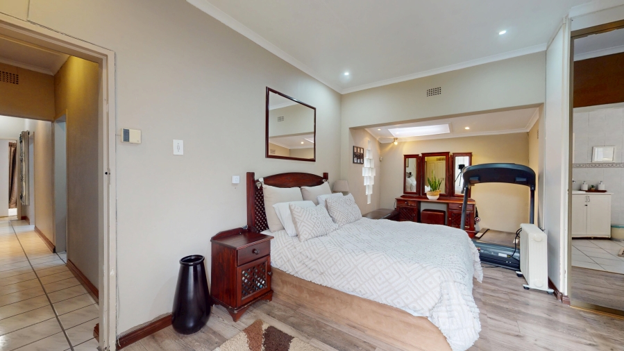 4 Bedroom Property for Sale in Dawnview Gauteng