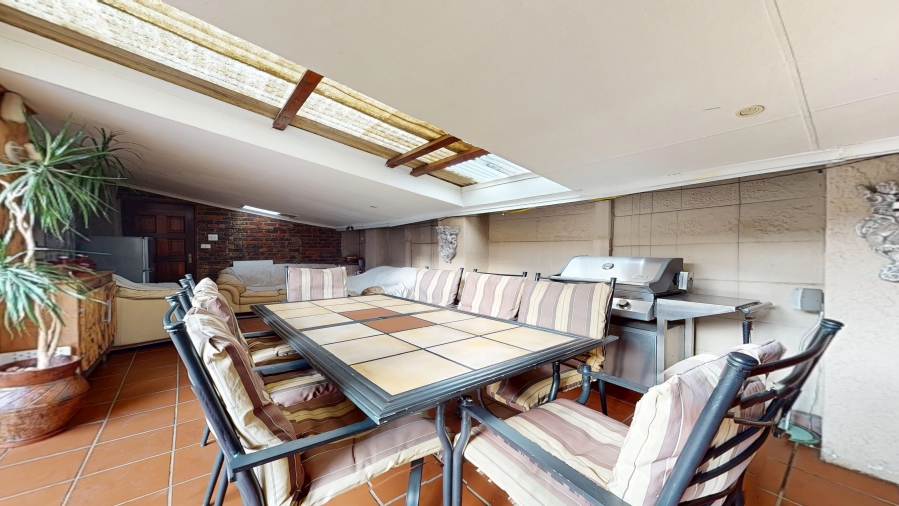 4 Bedroom Property for Sale in Dawnview Gauteng