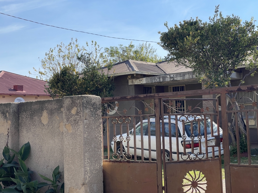 14 Bedroom Property for Sale in Peacehaven Gauteng