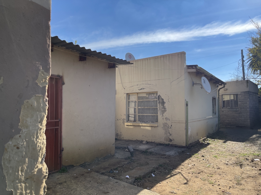 14 Bedroom Property for Sale in Peacehaven Gauteng