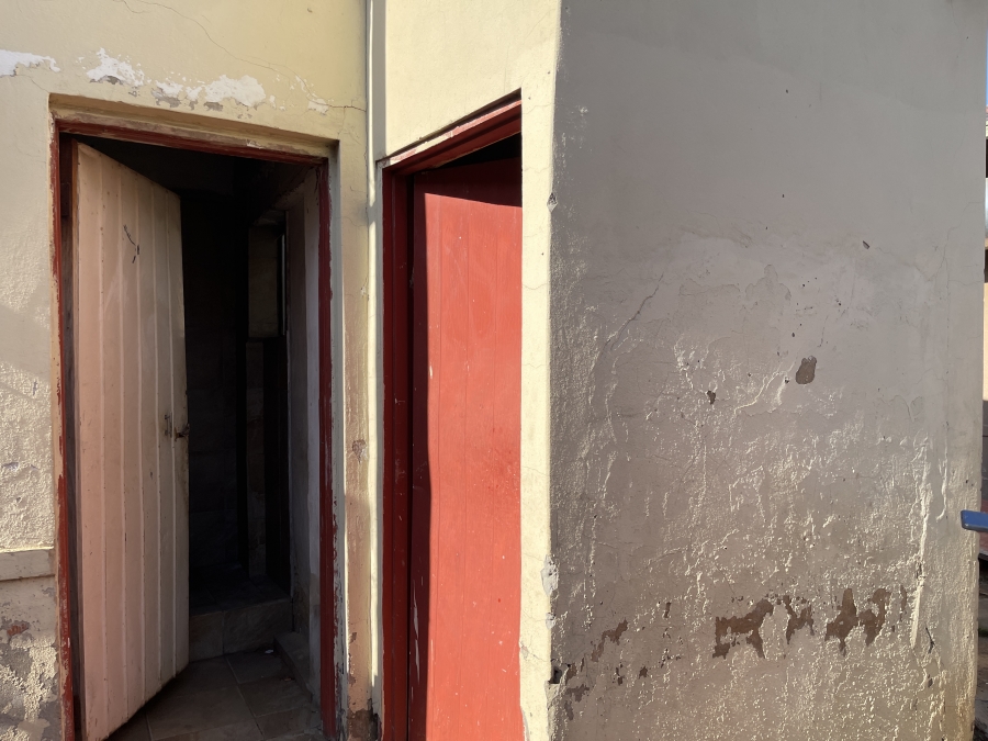 14 Bedroom Property for Sale in Peacehaven Gauteng