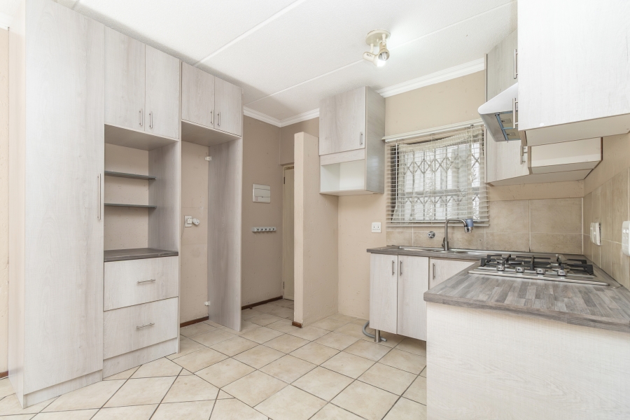 1 Bedroom Property for Sale in Paulshof Gauteng