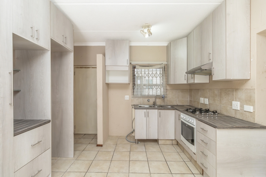 1 Bedroom Property for Sale in Paulshof Gauteng