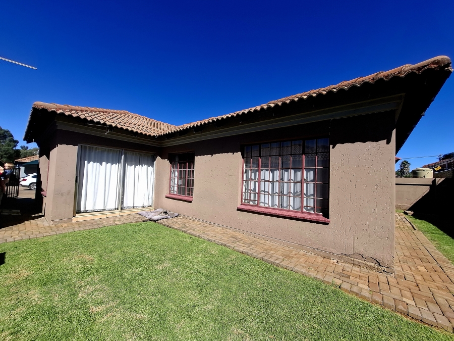 3 Bedroom Property for Sale in New State Areas Gauteng