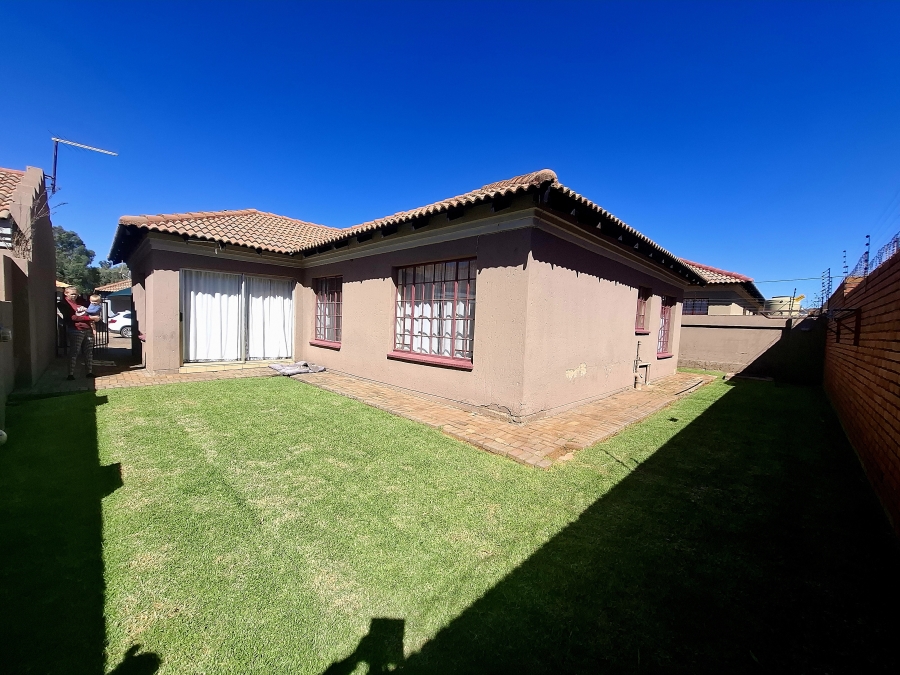 3 Bedroom Property for Sale in New State Areas Gauteng