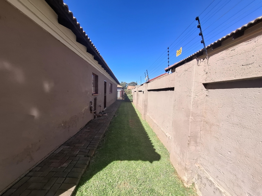 3 Bedroom Property for Sale in New State Areas Gauteng