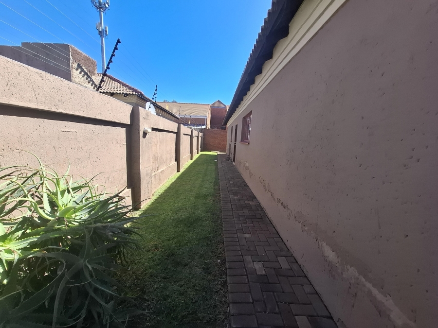 3 Bedroom Property for Sale in New State Areas Gauteng