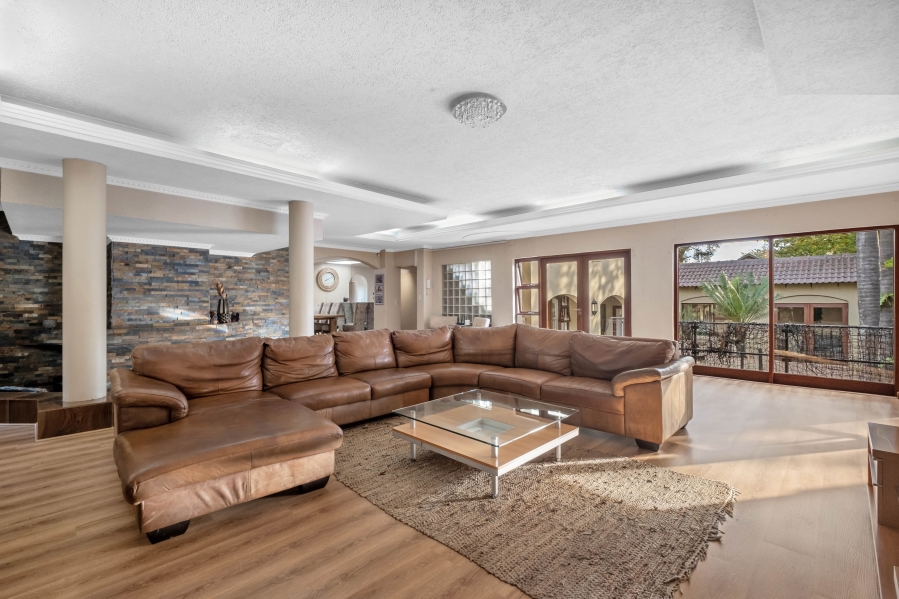 3 Bedroom Property for Sale in Wendywood Gauteng