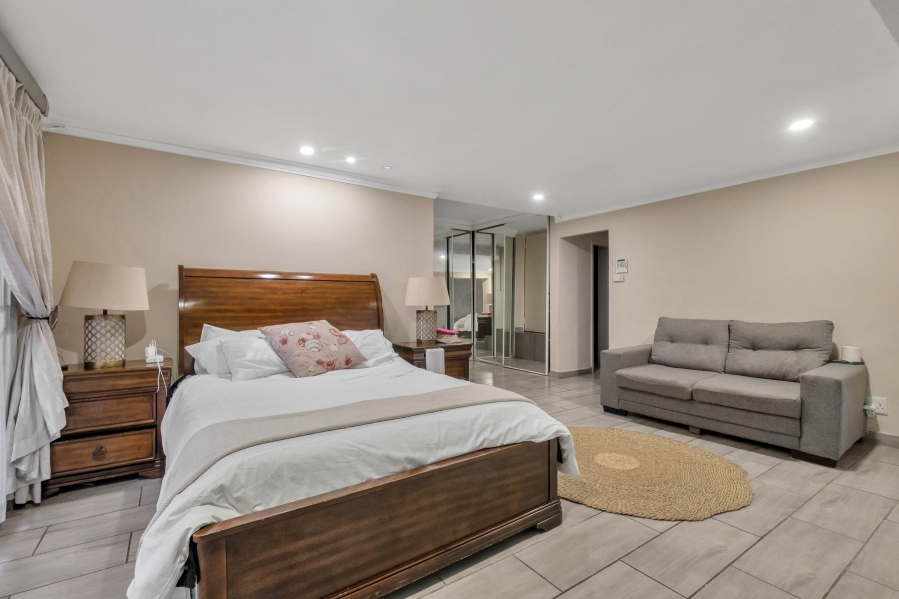 3 Bedroom Property for Sale in Wendywood Gauteng