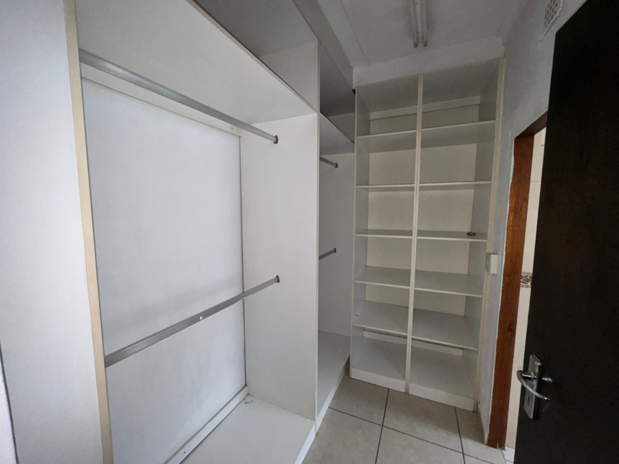 To Let 4 Bedroom Property for Rent in Dalview Gauteng
