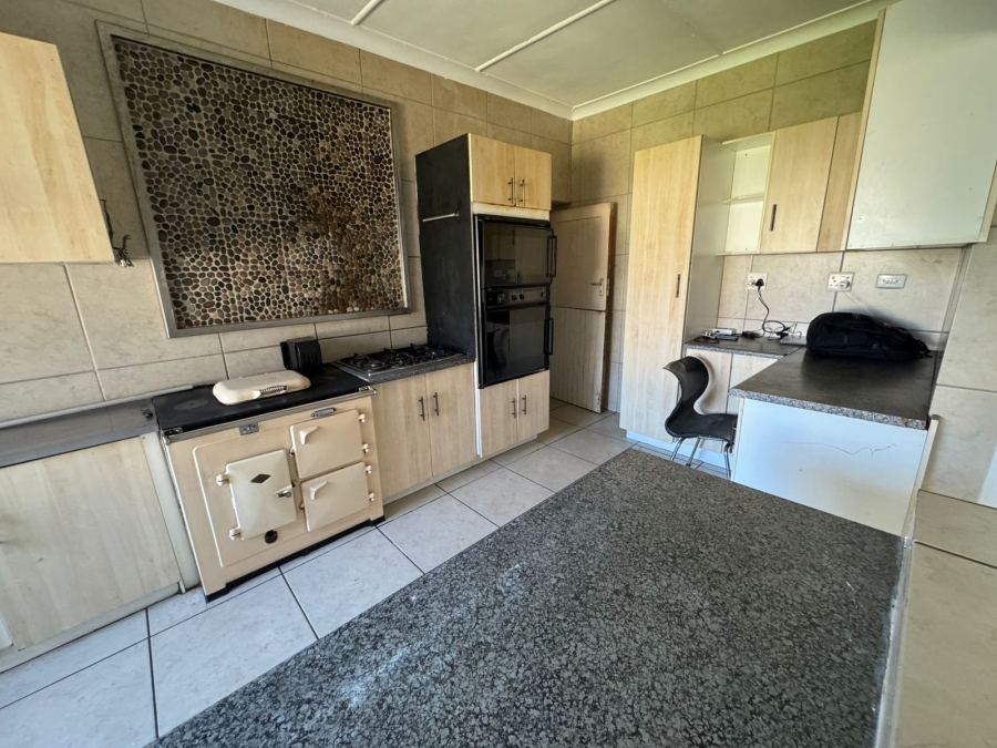 To Let 4 Bedroom Property for Rent in Dalview Gauteng