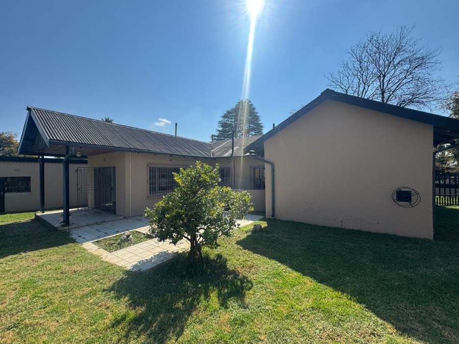 To Let 4 Bedroom Property for Rent in Dalview Gauteng
