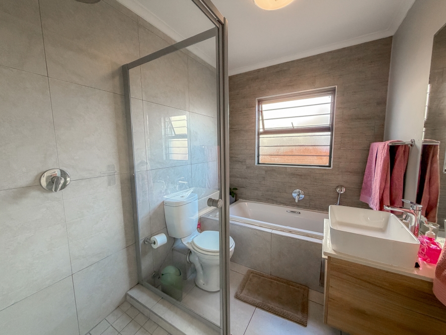 3 Bedroom Property for Sale in Golden Fields Estate Gauteng